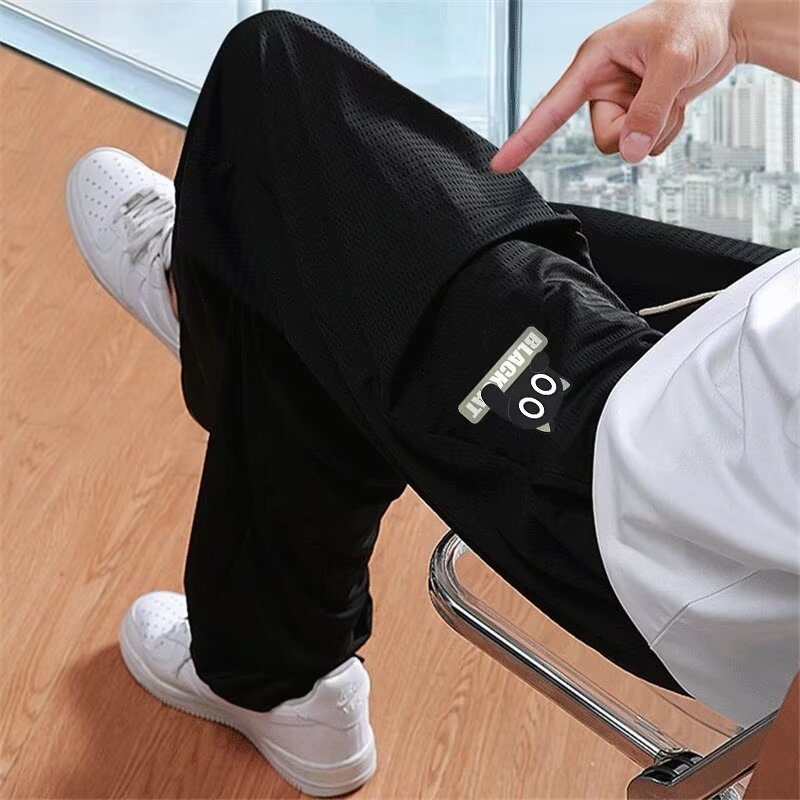 Pantalones casuales delgados de verano, pantalones casuales de hombre, impresión negra, pantalones deportivos rectos de tamaño grande, 2025 nuevos