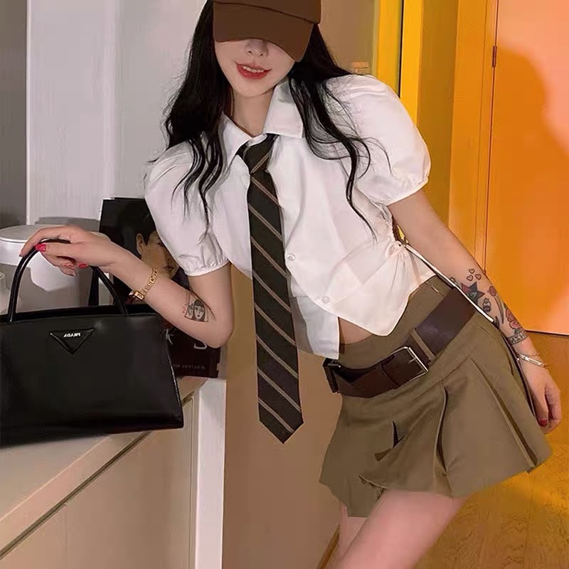 Camicia senza cravatta stile college JK a righe marroni per donna, accessorio per cravatta annodata a mano color caffè_voghion.com