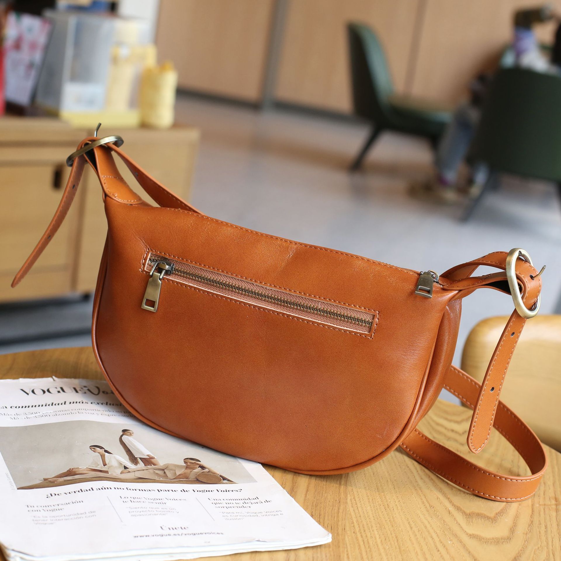 Women's One Shoulder Crossbody Bag, Versatile Vegetable Tanned_voghion.com