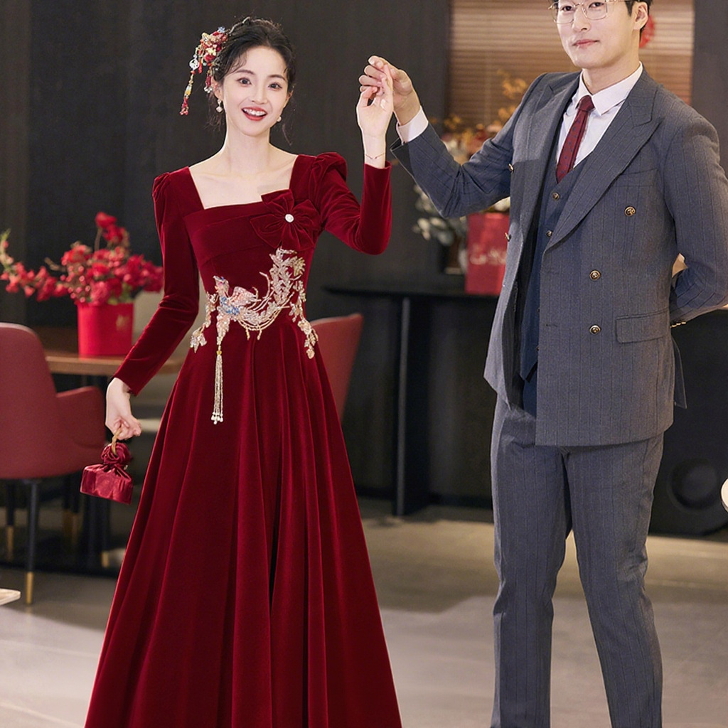 Wedding Dress for the Bride 2026 New Style Burgundy Engagement Dress High-End Velvet Long-Sleeved Wedding Winter
