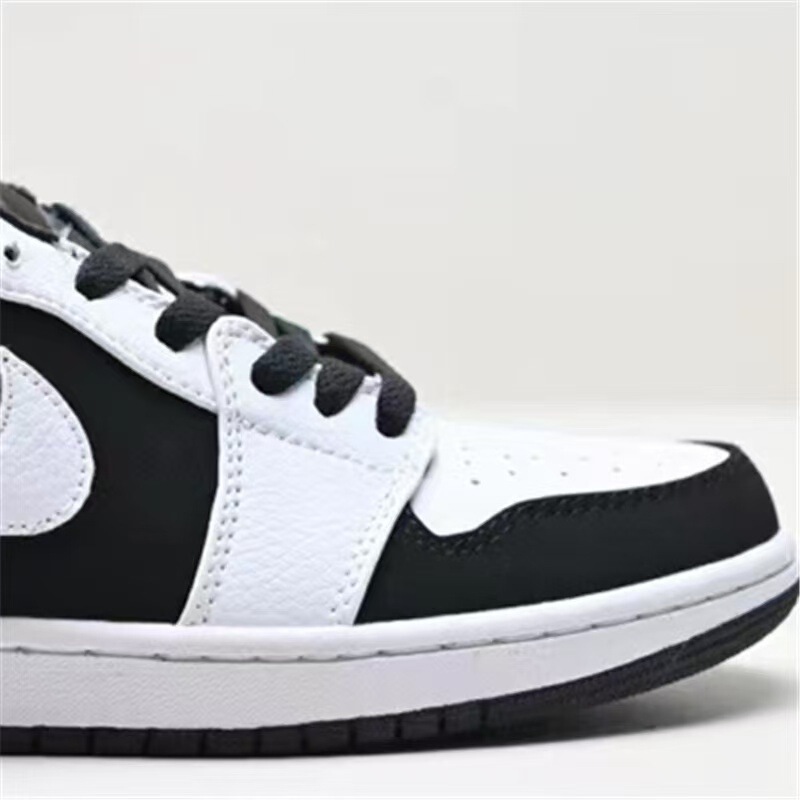Putian Shoe Factory Wholesale Aj1 Black and Red Toe Low-Top Men's and Women's Sneakers Chicago Casual Shoes Versatile