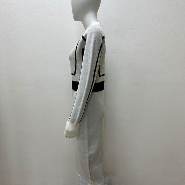 Fitted white brace