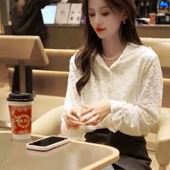 秋冬法式花边加绒长袖连帽蕾丝衫女温暖亲肤叠穿加分内搭打底上衣