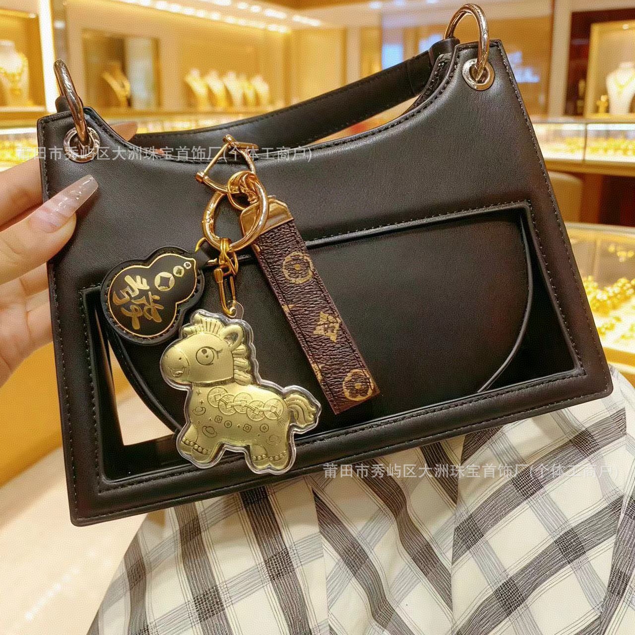 Año del Caballo de oro llavero de automóvil pequeño colgante 999 dinero de inmediato bolso llavero personalizado pequeño regalo