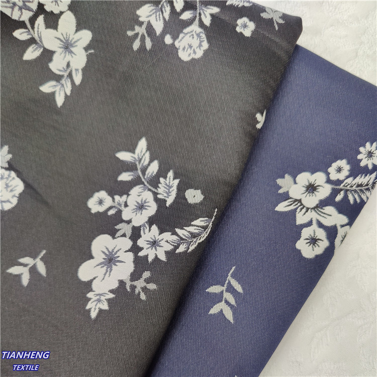 新品秋冬双色提花 连衣裙舞台古装西装服饰手作箱包 面料现货批发