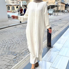 中東貿易ヨーロッパとアメリカ 2025 新しいラウンドネックロングスカートロングイスラム服長袖ルーズドレス女性のための