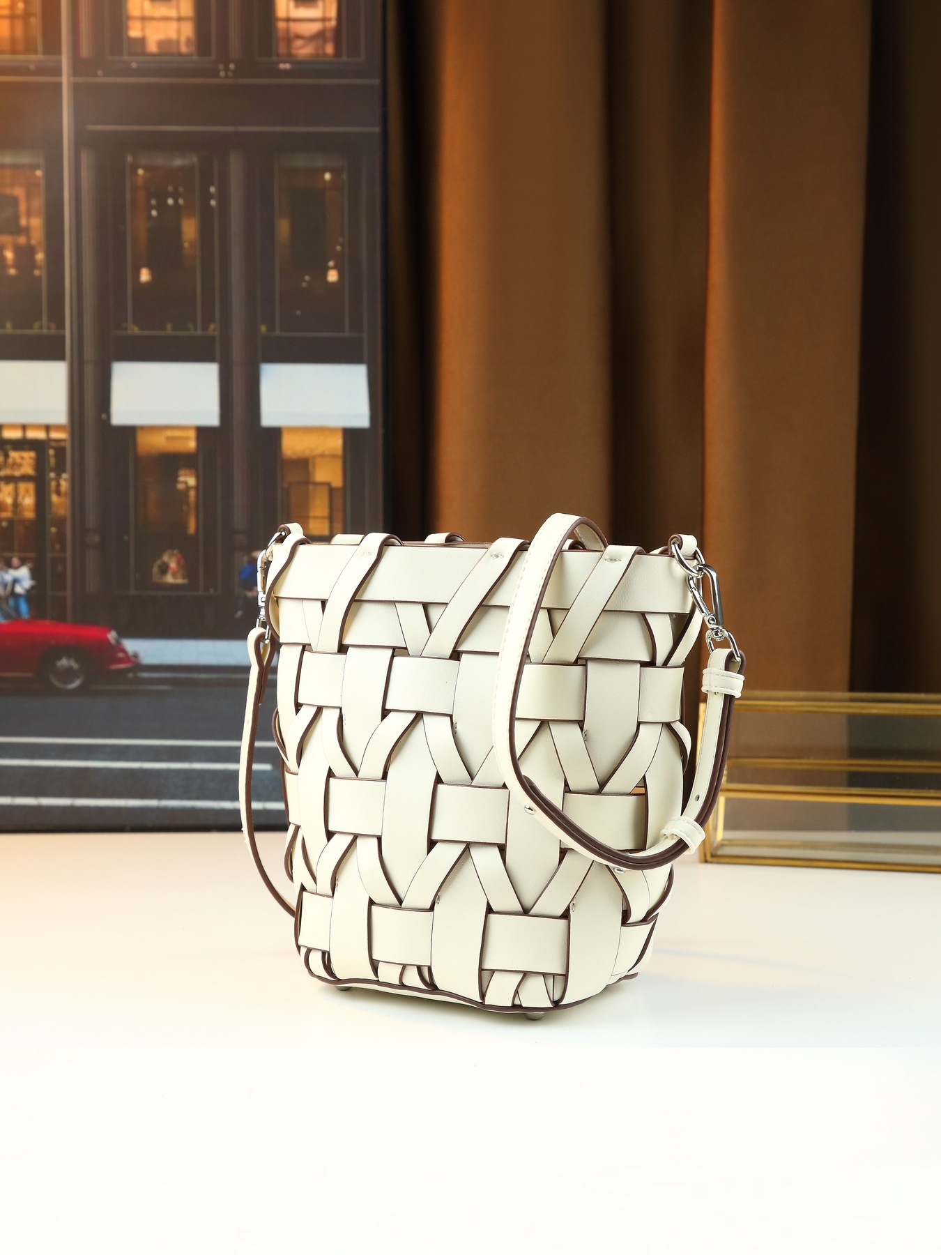 Women's Woven Cylindrical Crossbody Bag Versatile Underarm Handbag_voghion.com