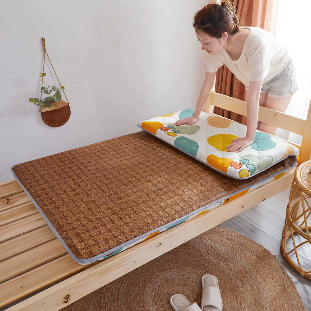 Winter mattress for elementary school students, folding duvet for home use, bedding, wholesale