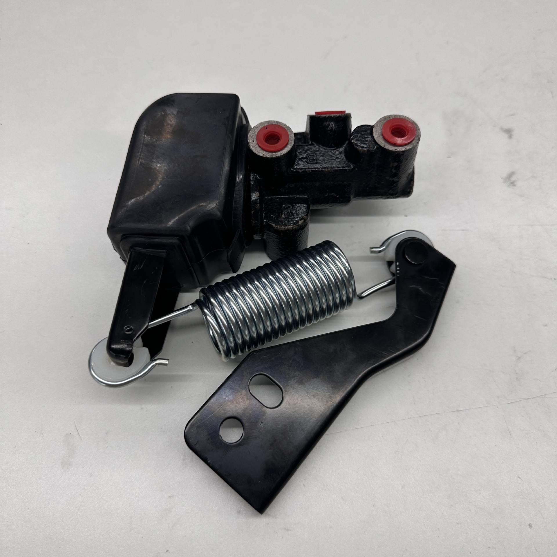 Suitable for Nissan Car Brake Load Sensing Valve 46400-Vk000 46400-Vk90A