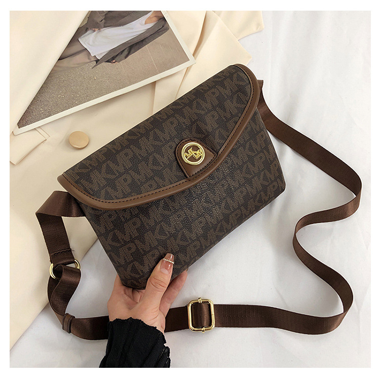 Small bags for women 2023 new trendy fashion retro printed crossbody bag chest bag versatile temperament single shoulder small square bag_voghion.com