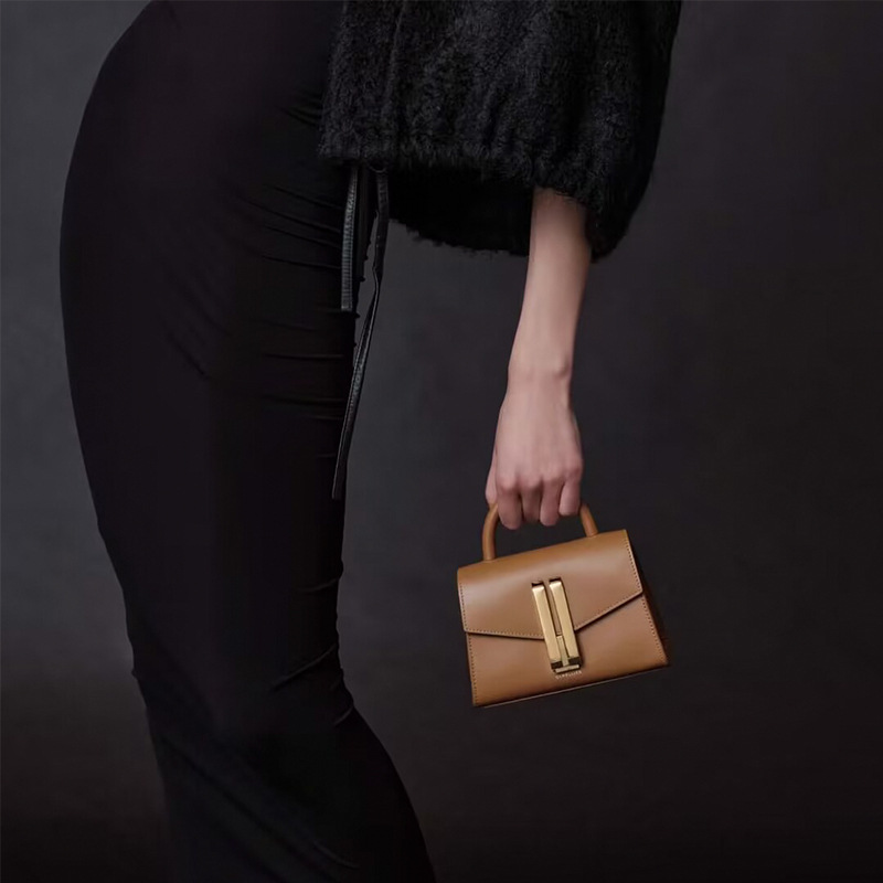 Demellier Nanomontreal Leather High-End 2026 New Model Princess Diana Bag Women's Small Square Handbag