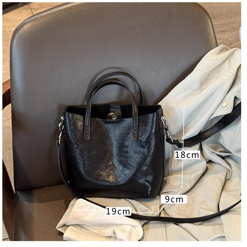 2026 New Model Top Layer Cowhide Bucket Mobile Phone Large Capacity Commuting Shoulder Bag, Crossbody Bag For Women,_voghion.com