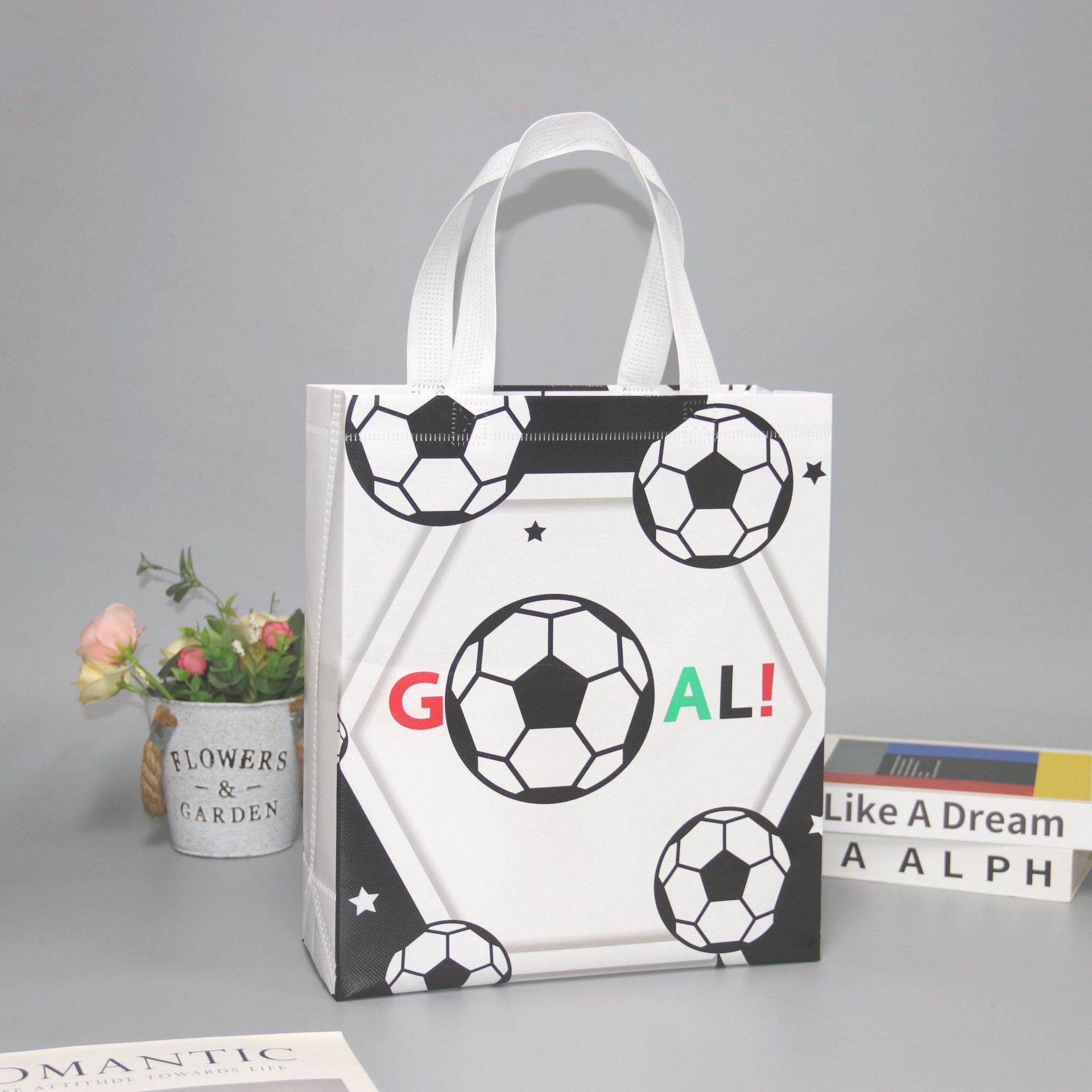 Bolsas de mano no tejidas personalizadas bolsas de compras de color ecológicas bolsas tridimensionales de publicidad corporativa personalizadas