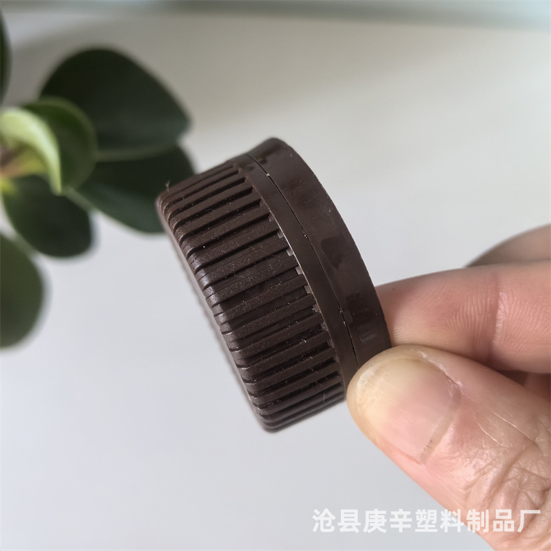 批发38牙保险旋盖 38mm防胀气滴胶盖 啤酒瓶塑料盖益生菌瓶盖