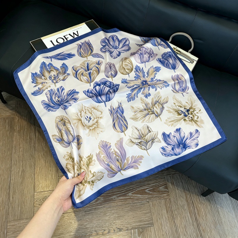 Colección 70*70 nuevo estilo bufanda de seda azul sensación de alta calidad imitación bufanda cuadrada de seda moda todo-fósforo bolsa atada bufanda de pelo
