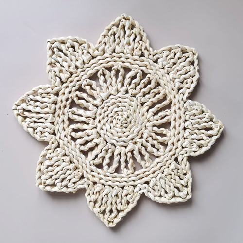 Directly from the manufacturer, hand-woven corn fur place mats, flower mats, dining table insulation mats, coasters, Western food mats, pot and bowl mats