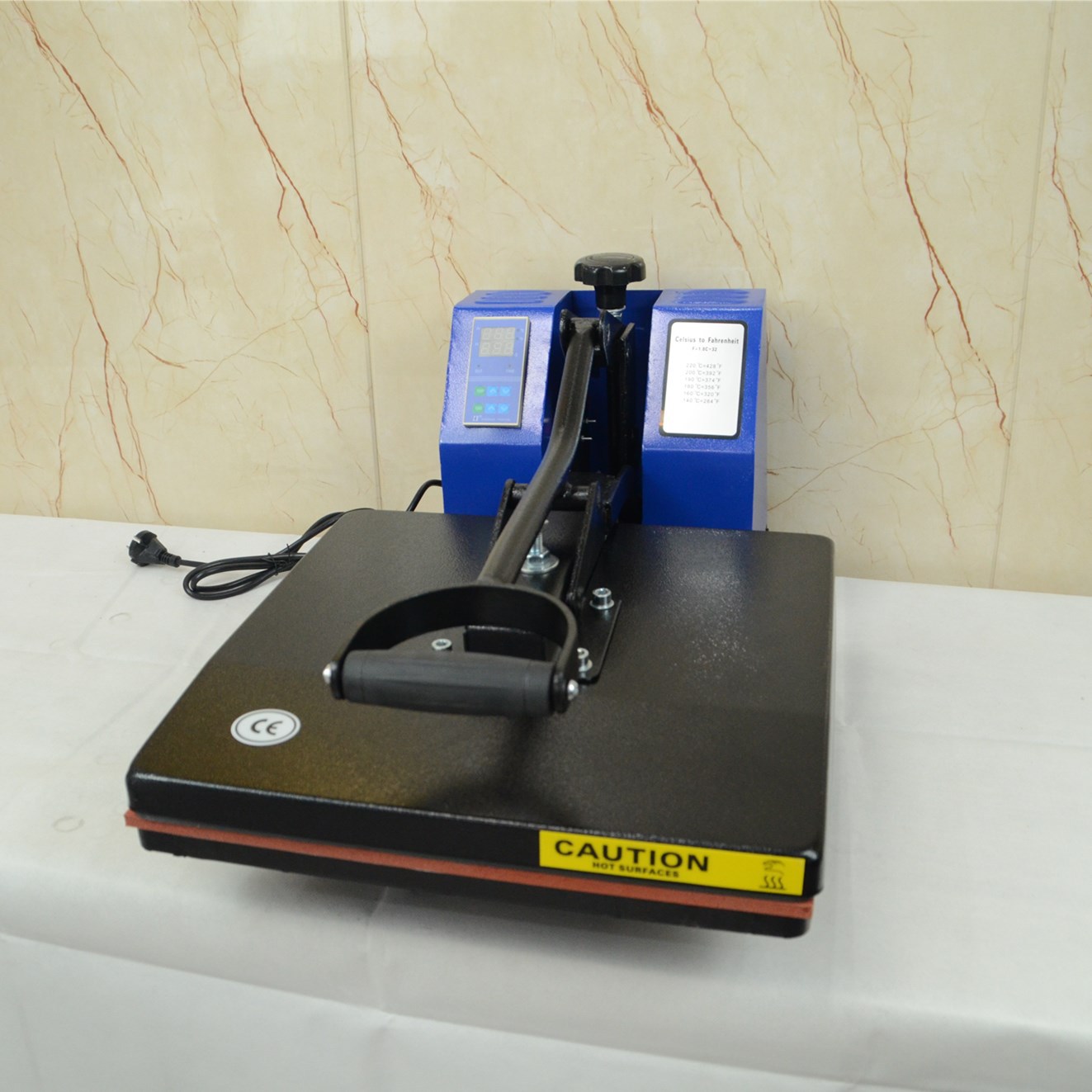 手动 服装烫画机用于布片热转印设备压烫机温控数码热升华热压