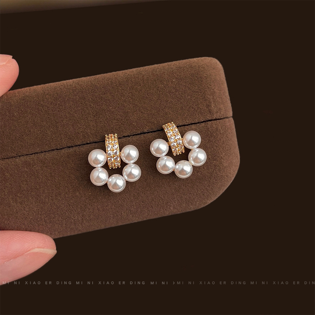 Cubic Zirconia And Pearl Stud Earrings, Delicate And Versatile For Work, Commute And Daily Wear. Hypoallergenic, Tarnish-resistant And Durable For Lon_voghion.com