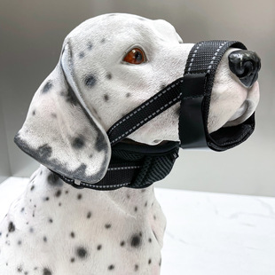 Dog Muzzle for Outdoor Play, Non-Stuffy, Anti-Bite, Anti-Feeding, Night Reflective, Adjustable Traction Pet Dog Muzzle