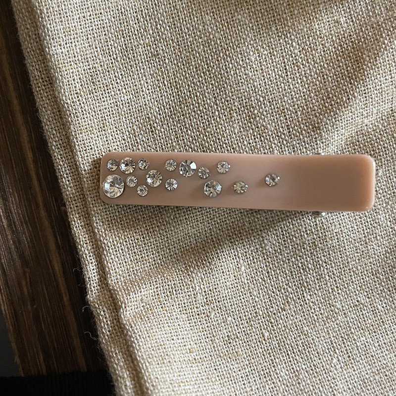 Simple Style Rectangle Acetic Acid Sheets Inlay Artificial Pearls Rhinestones Hair Clip display picture 2