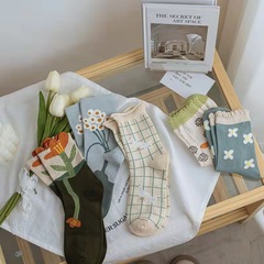 Spring New Flower Socks Women's Mid-Calf Socks Korean Style Personality Fashion 3D Small Flowers Trendy Cotton Ins Long Socks