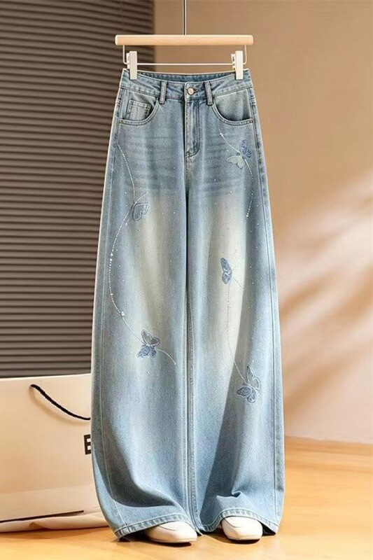 Light Blue Wide-Leg Jeans for Women, Summer Thin Style, 2026 New Model, Embroidered with Rhinestones, Versatile, Slimming Straight Pants Light Blue Wide-Leg Jeans for Women, Summer Thin Style, 2026 New Model, Embroidered with Rhinestones, Versatile, Slimming Straight Pants