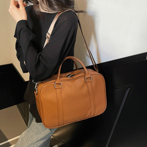 Korean-style Boston bag for women, 2025 spring retro high-end small square handbag, suitable for commuting, shoulder and crossbody bag