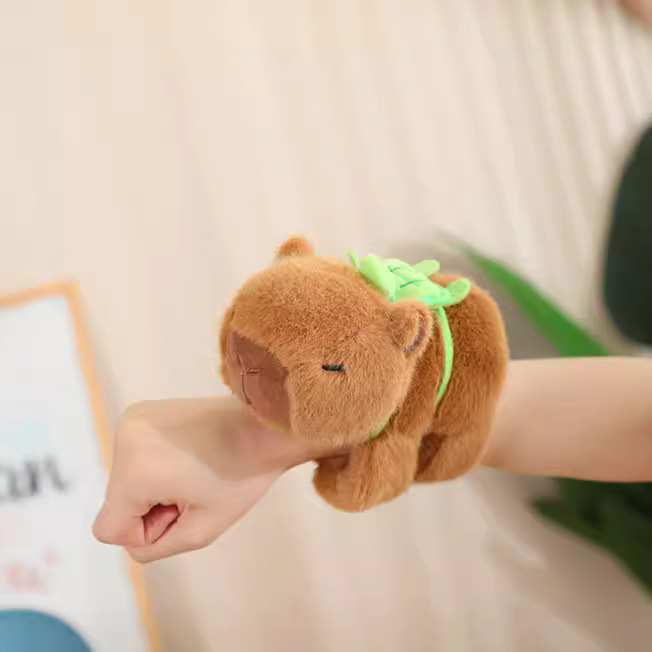 Lindo mascota capabala capybara Snap anillo pulsera de peluche juguete muñeca regalo grab máquina bebé