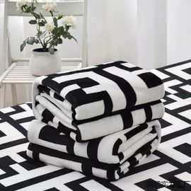 床单盖毯两用款法兰绒毛毯四季毯空调毯子宿舍单双人耐用时尚空间