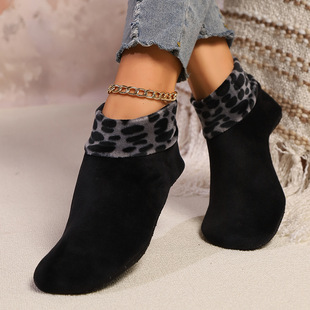 Cross-border explosions ladies winter floor socks black leopard print floor socks warm socks autumn and winter women's fleece-lined thick line sleep