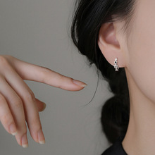 滴胶黑色星星耳扣精致平价耳环中性网红潮范五角星镶钻无耳洞耳夹