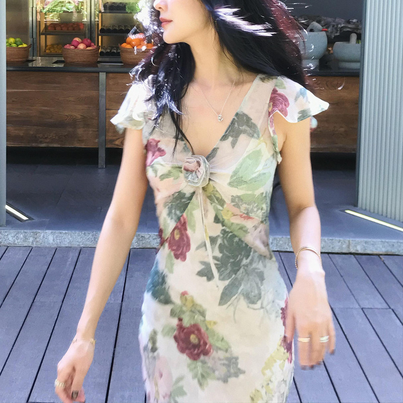 26 Summer Deep V-Neck Bias-Cut Dress, Bohemian Style Short-Sleeved Slim-Fit Printed Women's Two-Piece Long Dress, Internet Celebrity Dress 26 Summer Deep V-Neck Bias-Cut Dress, Bohemian Style Short-Sleeved Slim-Fit Printed Women's Two-Piece Long Dress, Internet Celebrity Dress