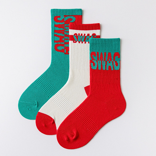 Socks for men, summer trendy lettered mid-calf football socks, street fashion brand sports pile socks, long socks for women