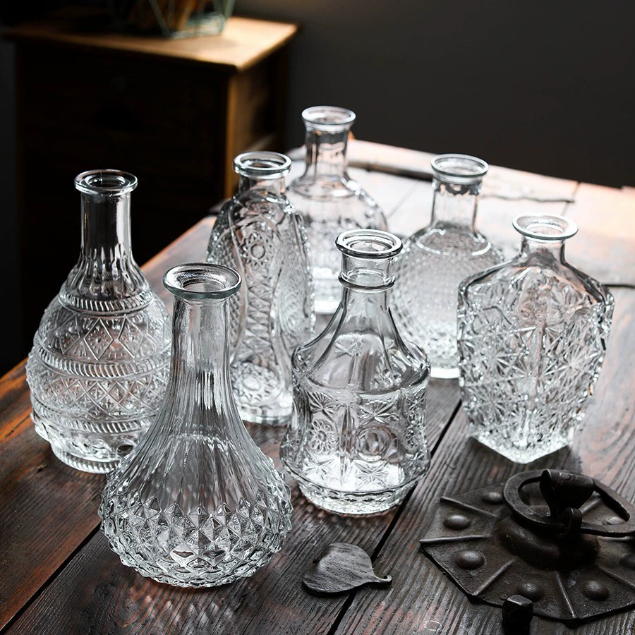 Большая стеклянная ваза в стиле индустриал (Madrid), с узким горлышком, для цветочных композиций, декора гостиной и столешниц, в стиле INS, для живых цветов