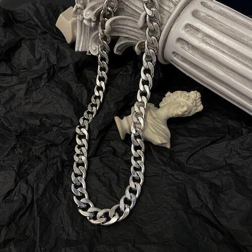 Cuban necklace ins hip-hop men's versatile titanium steel niche design ot buckle clavicle chain cold style men's trendy necklace