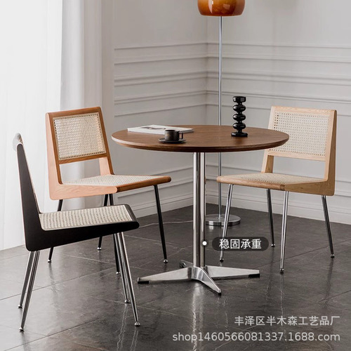 Nordic round casual milk tea and coffee shop tea table wrought iron trendy restaurant small dining table minimalist reception negotiation table