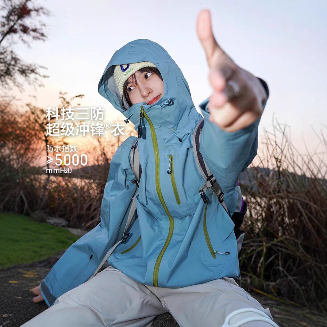 Jackets for Men and Women 2025 New Spring & Fall Outdoor Windproof Jackets Super Nice American Soft Shell Hiking and Mountaineering Clothing