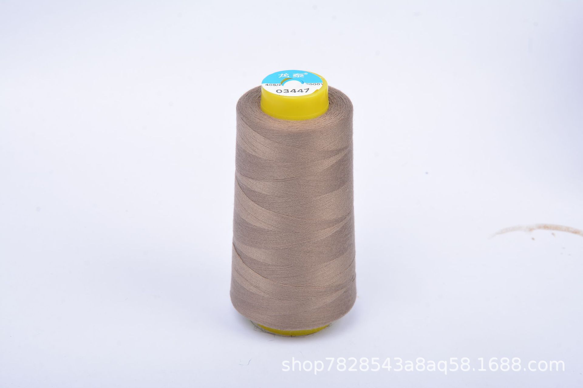 402 Liu Qing 3000 yardas línea de costura serie marrón línea especial de fábrica de ropa línea de máquina de coser de alta velocidad