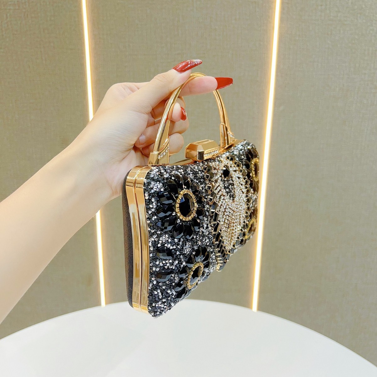 New Cross-Border Socialite Heavy Craft Evening Diamond-Studded Handbag For Women Wedding Banquet Matching Cheongsam_voghion.com