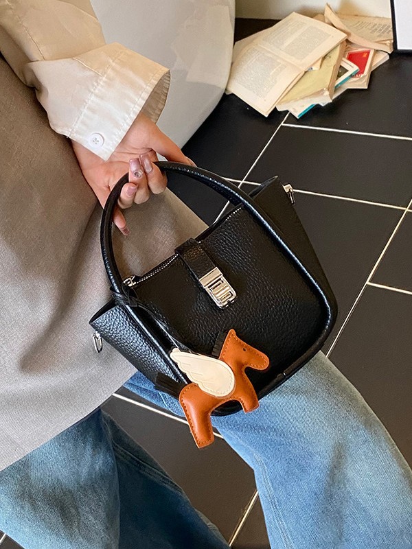 Bolso de cubo para mujer, tendencia transfronteriza de alta gama, bolso de mano con patrón de lichi, viaje diario, bolsa de mensajero de canasta de verduras de estilo occidental