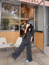 松弛感深灰色运动套装女夏韩系网红慵懒v领短袖t恤垂感长裤两件套