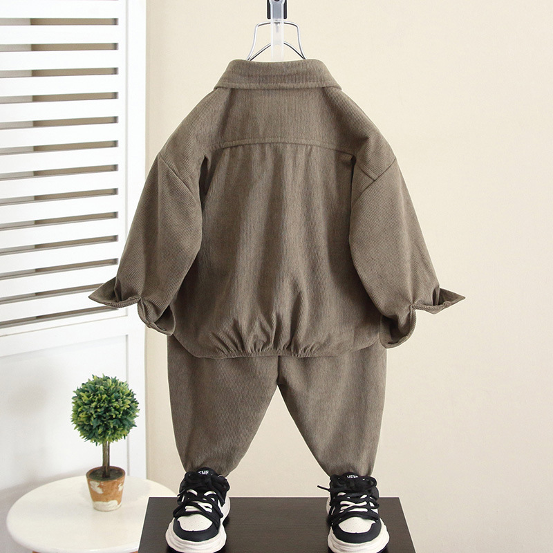 6318 Traje de otoño para niños 2025 Nuevos niños Primavera y otoño Chaqueta de pana coreana Baby Casual Traje de dos piezas