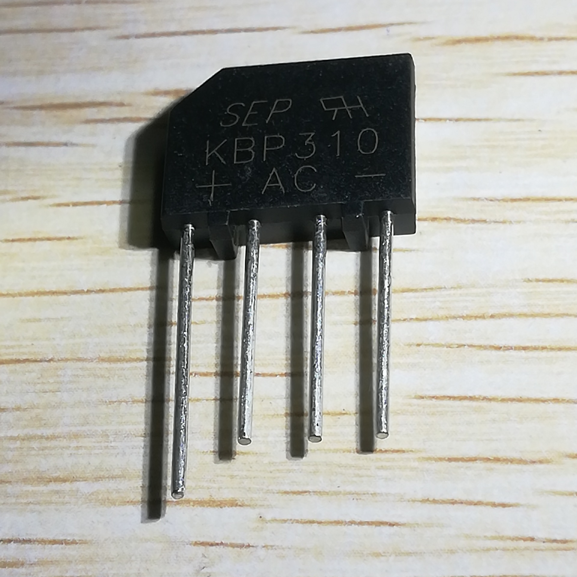 KBP310  桥堆 整流 电子元器件 质量保障 插件DIP4