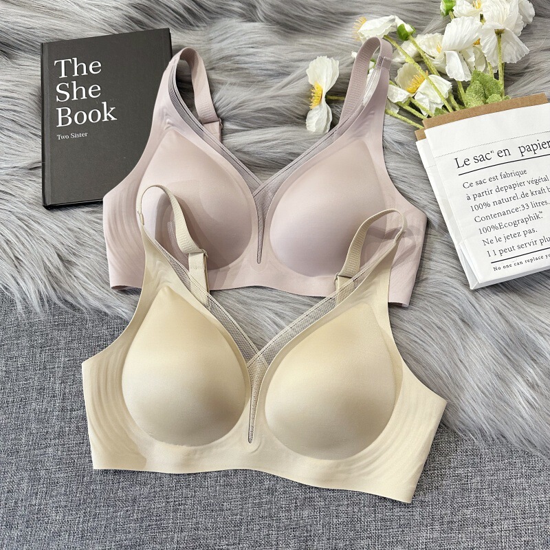 Original French Satin Accessible Luxury High-End Seamless Bra Without Rims Semi-Fixed Thin Cup Comfortable Breathable Intimates for Women