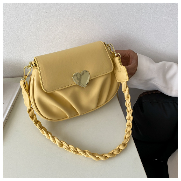 Wholesale Heart Buckle Fold One-shoulder Messenger Small Round Bag Nihaojewelry display picture 131