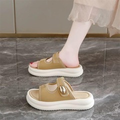 女性用滑り止め厚底アウタースリッパ 2025 新しい夏スタイルスカート付きカジュアル多用途ビーチソフトソールサンダル