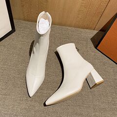 白色高跟短靴女秋冬季尖头女靴2025新款韩版瘦瘦靴百搭网红马丁靴