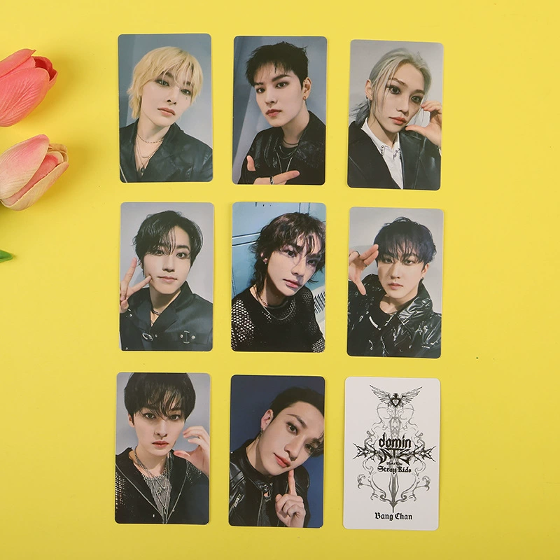 Картка малого размера (STRAY KIDS) ATE World Tour Seoul Collection, 5.4×8.6 см, коллекционные варианты
