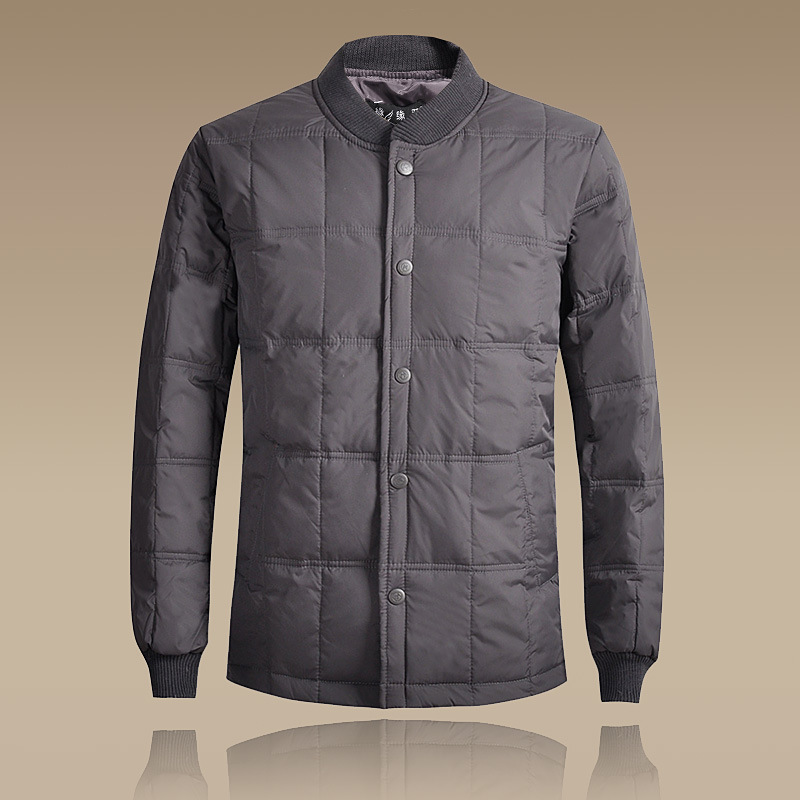중년 및 노인을위한 겨울 다운 재킷 남성 내부와 외부 착용 짧은 두꺼운 따뜻한 흰색 오리 다운 재킷