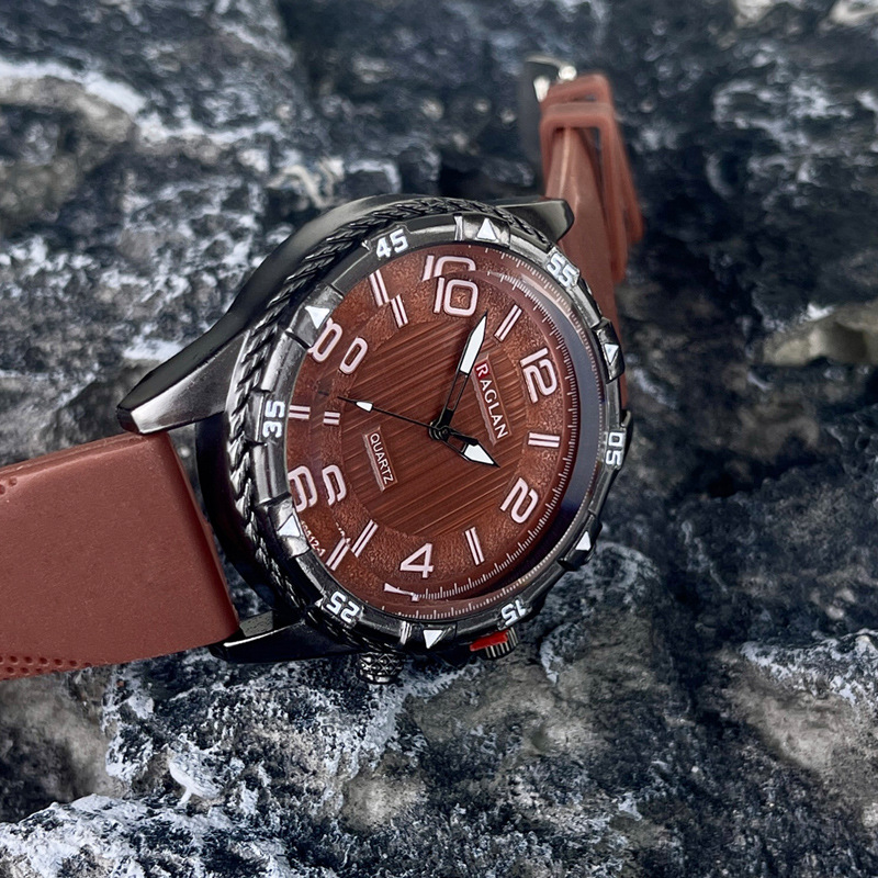 Hot Selling Fashion Cool Men Watch Sports Silicone Watch Men's Quartz Watch_voghion.com